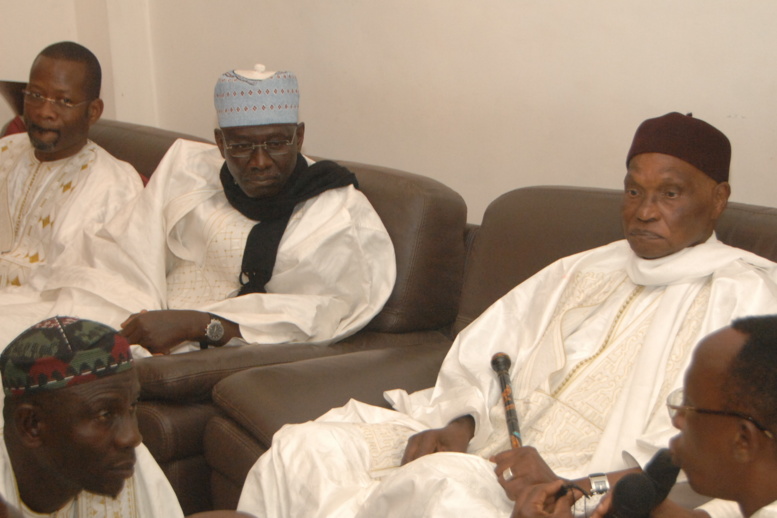 La famille Omarienne à Wade: « On se bat pour la libération de Karim à cause de ... »