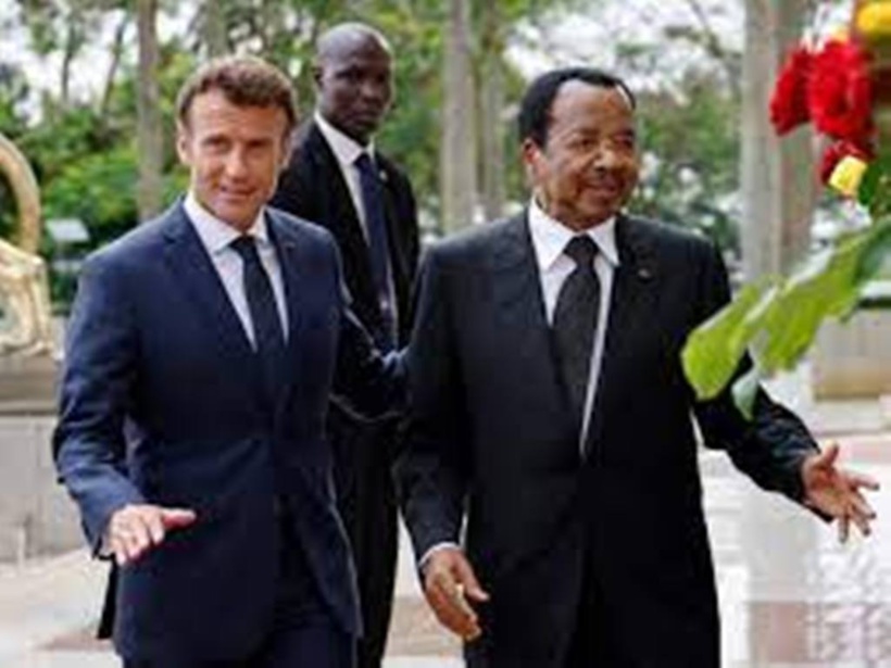 Au Cameroun, Emmanuel Macron et Paul Biya évoquent l'influence russe en Afrique Au Cameroun, Emmanuel Macron et Paul Biya évoquent l'influence russe en Afrique