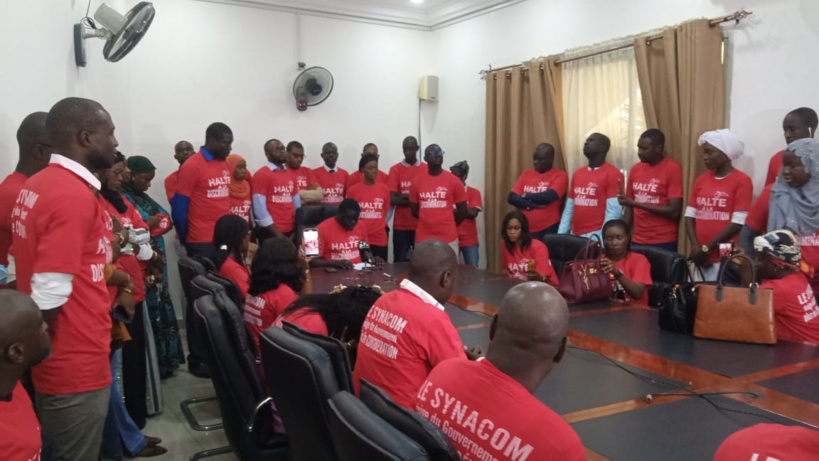 Non-respect protocole d'accord avec le gouvernement: le SYNACOM menace d'observer une grève totale de 72 h Non-respect protocole d'accord avec le gouvernement: le SYNACOM menace d'observer une grève totale de 72 h