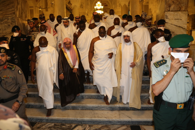 Images Arabie Saoudite : le président Sall effectue la Oumra et prie pour son peuple Images Arabie Saoudite : le président Sall effectue la Oumra et prie pour son peuple