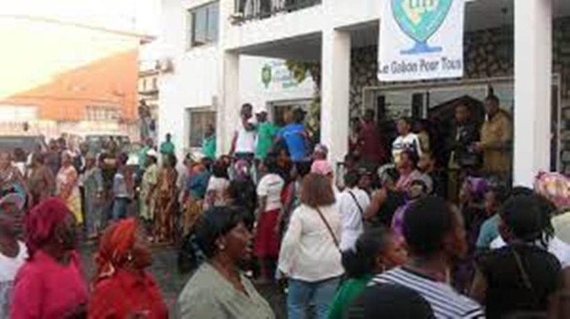 Gabon: division et sanctions au sein du parti d'opposition Union nationale Gabon: division et sanctions au sein du parti d'opposition Union nationale