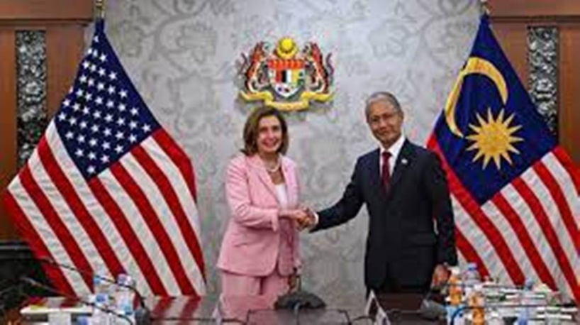 Nancy Pelosi arrive en Malaisie et maintient le flou sur une étape à Taïwan Nancy Pelosi arrive en Malaisie et maintient le flou sur une étape à Taïwan