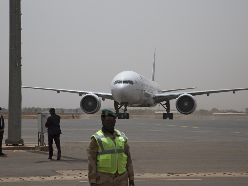 Affaire des 49 soldats ivoiriens arrêtés au Mali: Sahel Aviation Services sommée de cesser d’abriter dans ses hangars des forces armées étrangères