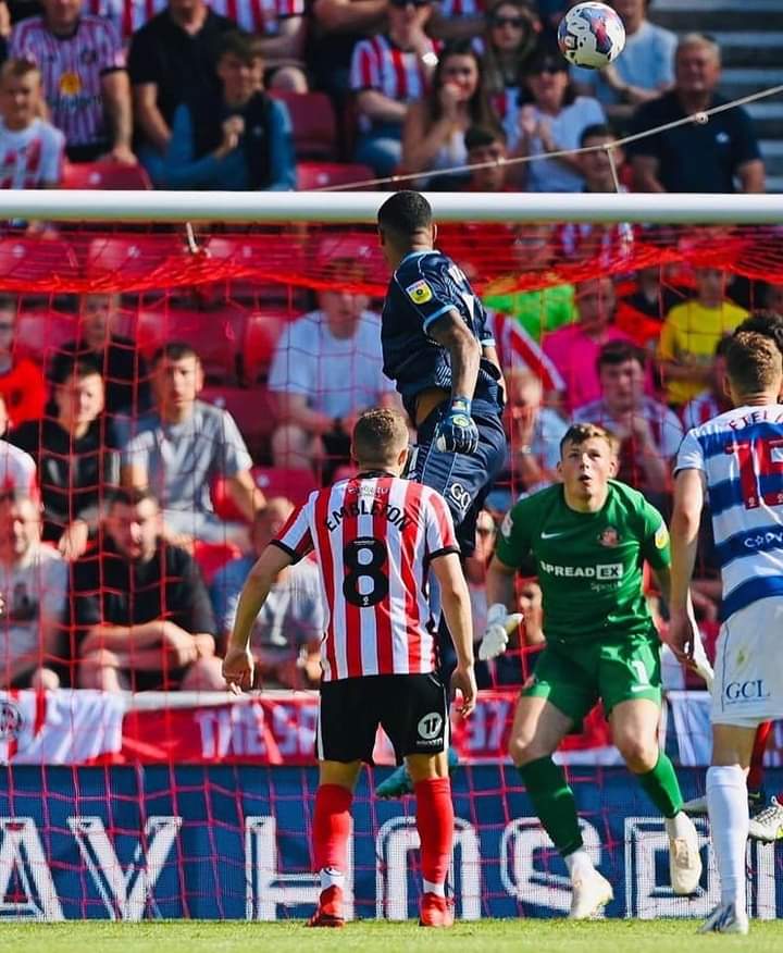 Championship : le gardien Seny Dieng marque un but et arrache le nul pour QPR face à Sunderland