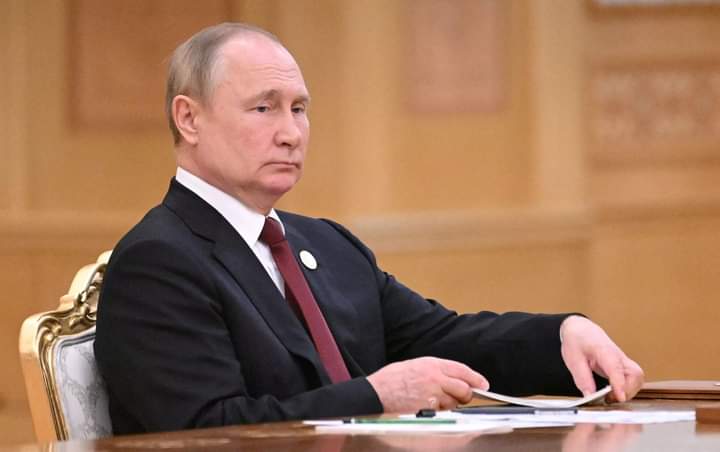 Poutine accuse les États-Unis de faire traîner le conflit ukrainien et chercher à «déstabiliser» le monde