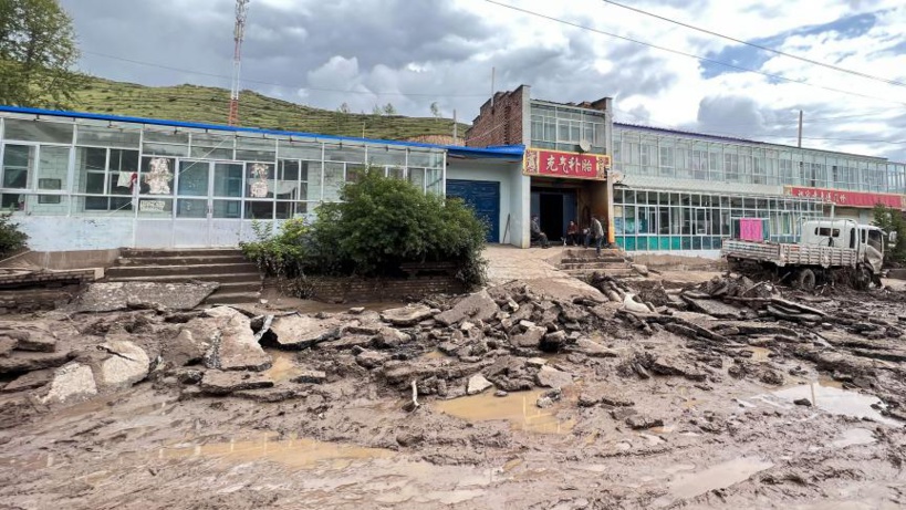 Crue subite dans le nord-ouest de la Chine: seize morts selon les autorités Crue subite dans le nord-ouest de la Chine: seize morts selon les autorités