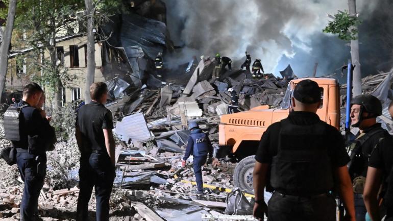 Ukraine: de nouvelles frappes russes sur Kharkiv et sa région font quatre morts