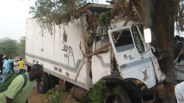 Dernière minute : Terrible et spectaculaire accident sur la route de Louga (PHOTOS)