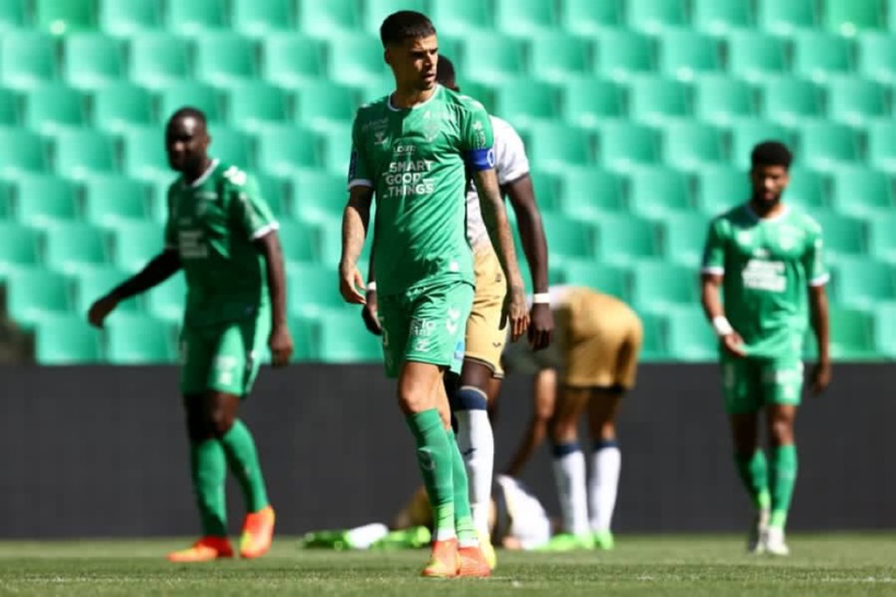 Ligue 2, France: après-midi cauchemardesque de Saint-Étienne qui prend 3 cartons rouges et 6-0 contre le Havre Ligue 2, France: après-midi cauchemardesque de Saint-Étienne qui prend 3 cartons rouges et 6-0 contre le Havre