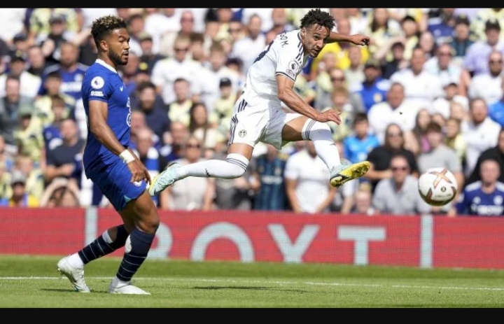 Premier League : Chelsea sombre totalement contre Leeds United, Brighton s'offre West Ham