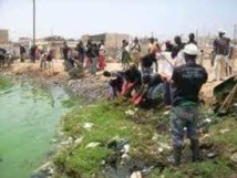 Noyade à Guédiawaye: le corps sans vie de Papel, 7 ans repêché dans le bassin de rétention de Bagdad Noyade à Guédiawaye: le corps sans vie de Papel, 7 ans repêché dans le bassin de rétention de Bagdad