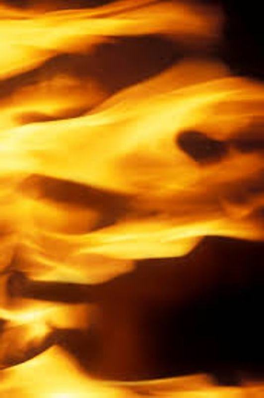 Incendie: les mèches darling, proie des flammes (mis à jour)