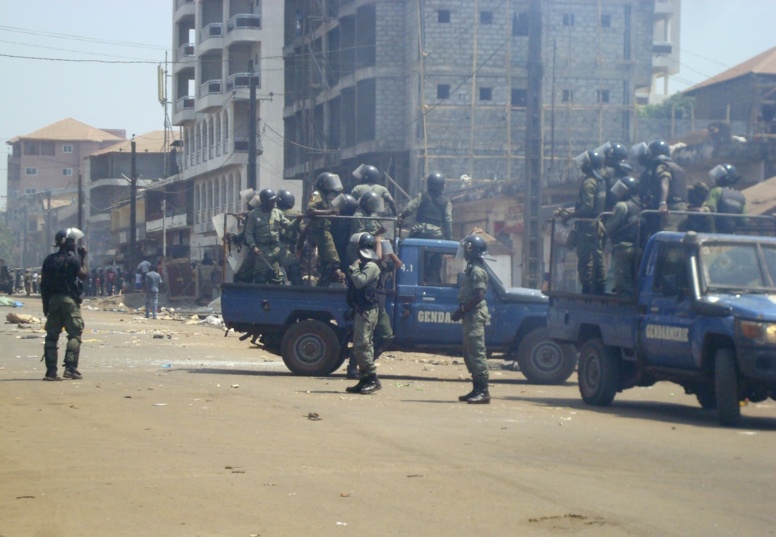ALERTE Guinée: la police empêche le parti d'opposition de tenir son congrès ALERTE Guinée: la police empêche le parti d'opposition de tenir son congrès