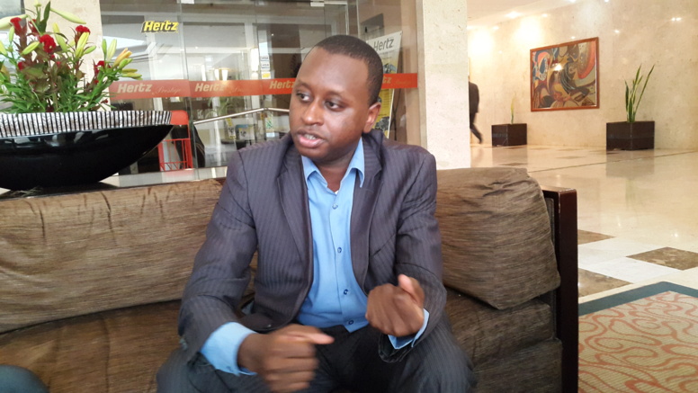 Nuages sur le Sommet NEPAD à Dakar : Bello botte en touche et couvre l'Etat du Senegal (Entretien) Nuages sur le Sommet NEPAD à Dakar : Bello botte en touche et couvre l'Etat du Senegal (Entretien)