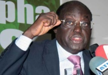 Locales-Moustapha Niasse bénit Marième Badiane et Zator Mbaye Locales-Moustapha Niasse bénit Marième Badiane et Zator Mbaye