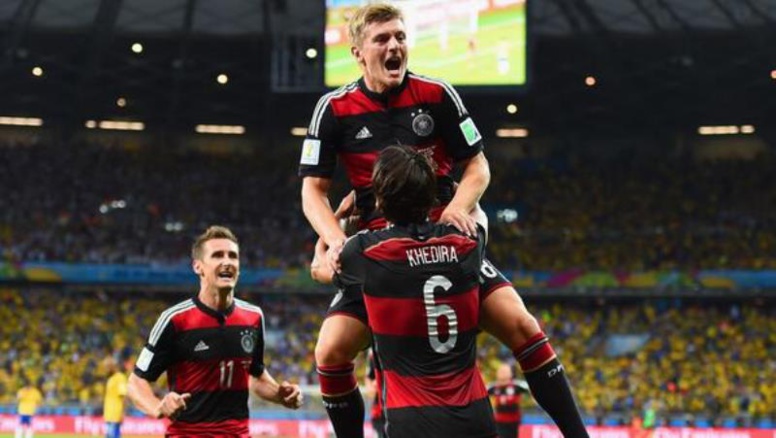 CDM Brésil 1-7 Allemagne: la Mannschaft renvoie la Seleçao sur terre et attend son adversaire en finale CDM Brésil 1-7 Allemagne: la Mannschaft renvoie la Seleçao sur terre et attend son adversaire en finale