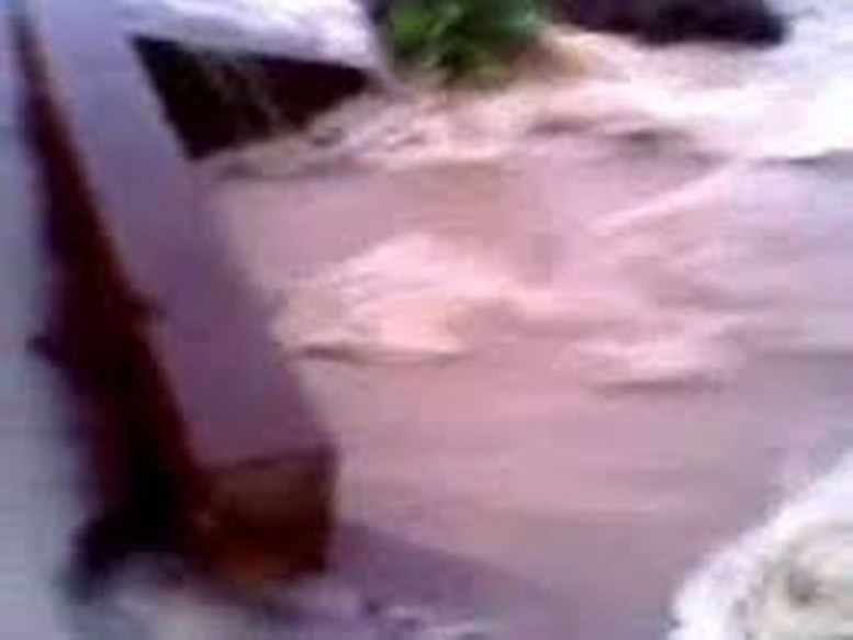 SOS à Matam-80 mm de pluie et ce sont les inondations: trafic routier interrompu, maisons et pont sous les eaux