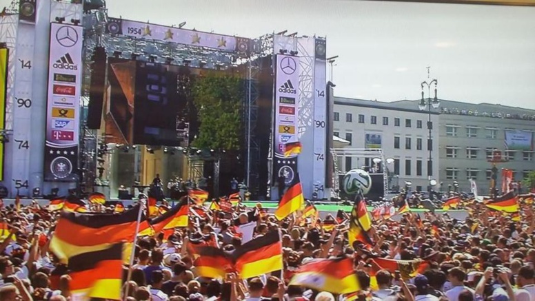 Images L'Allemagne accueille ses champions du monde Images L'Allemagne accueille ses champions du monde