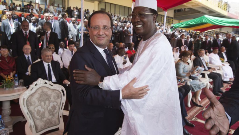 François Hollande attendu au Tchad pour la fin de sa tournée africaine François Hollande attendu au Tchad pour la fin de sa tournée africaine