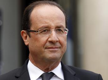 Crash du vol AH 5017: "Tout laisse penser que cet avion s'est écrasé au Mali”, selon François Hollande