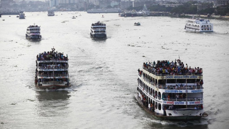 Bangladesh: un ferry coule avec près de 200 passagers à bord