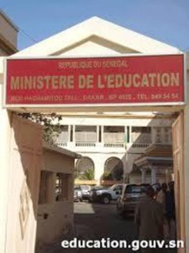 Fraude élèves-maîtres: Baba Yacine N'diaye hume l’air de la libérté pour raison médicale Fraude élèves-maîtres: Baba Yacine N'diaye hume l’air de la libérté pour raison médicale