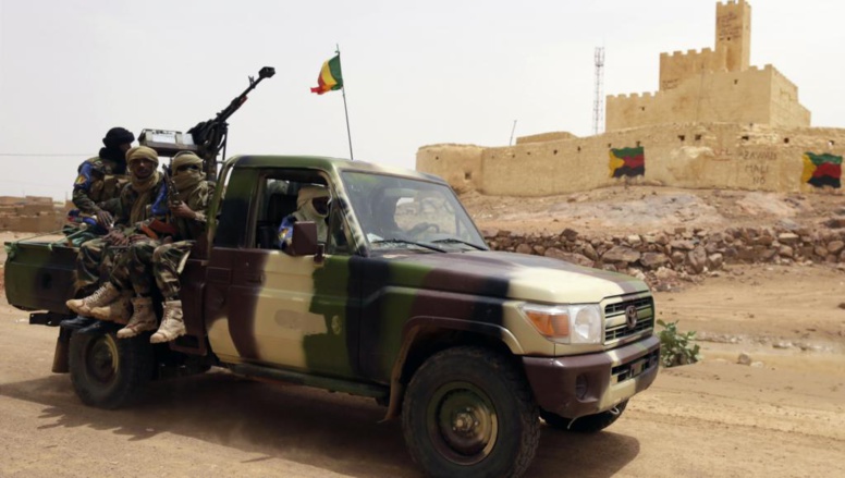 Une patrouille de l'armée malienne à Kidal, à l'été 2013. AFP PHOTO / KENZO TRIBOUILLARD