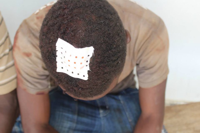 Les images de la barbarie policière à l'UCAD (âme sensible s'abstenir) Les images de la barbarie policière à l'UCAD (âme sensible s'abstenir)