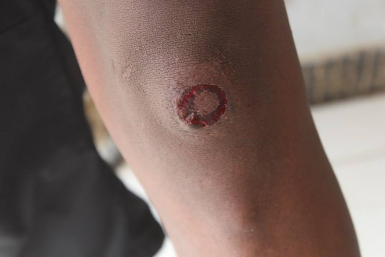 Les images de la barbarie policière à l'UCAD (âme sensible s'abstenir) Les images de la barbarie policière à l'UCAD (âme sensible s'abstenir)