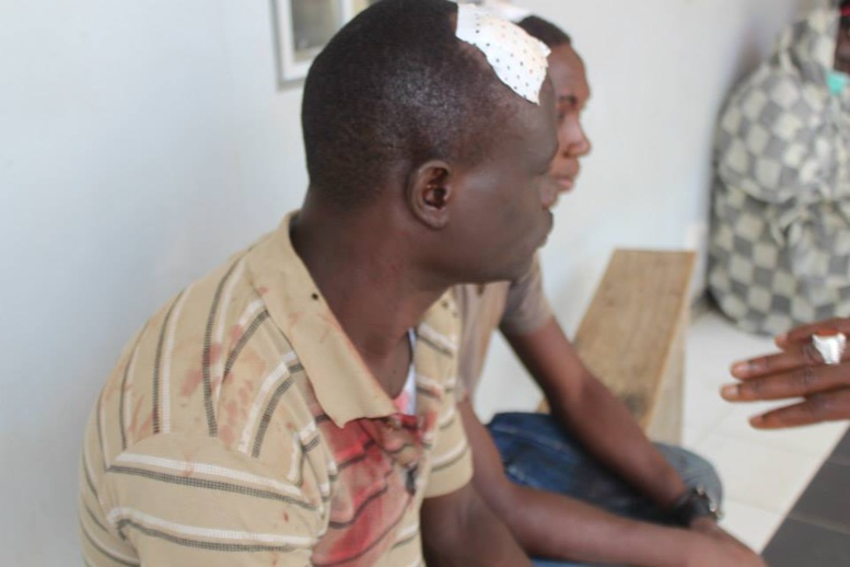 Les images de la barbarie policière à l'UCAD (âme sensible s'abstenir) Les images de la barbarie policière à l'UCAD (âme sensible s'abstenir)