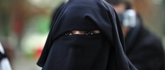 Belgique : un haut fonctionnaire arrache le niqab d'une princesse qatarie