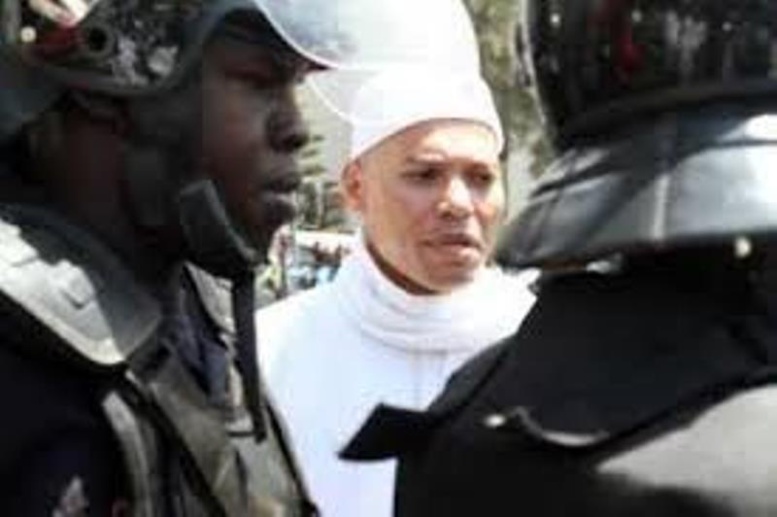 LIVETWEET- DIRECT- Procès Karim Wade : La bataille de procédure occupe les débats LIVETWEET- DIRECT- Procès Karim Wade : La bataille de procédure occupe les débats