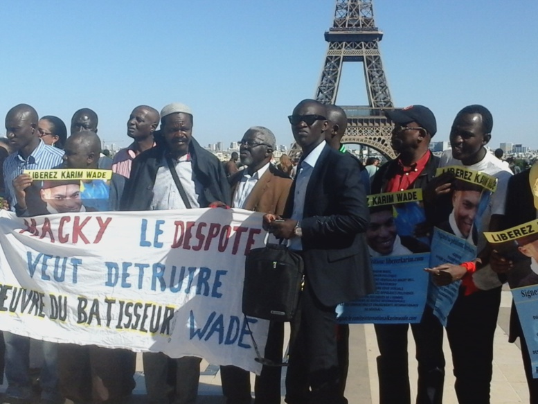 Affaire Samuel Sarr : Les libéraux de Paris manifestent !