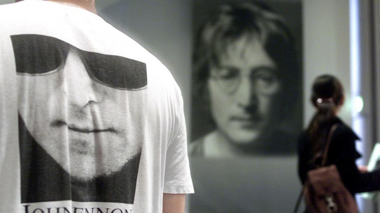 L'assassin de John Lennon est "désolé d'être un tel idiot"