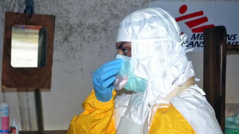 Le monde est en train de "perdre la bataille" contre Ebola, s'alarme MSF