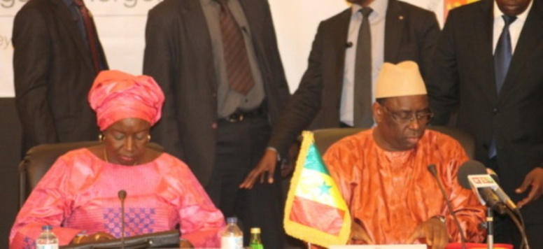 Décrispation ? Macky et Aminata Touré se parlent au téléphone Décrispation ? Macky et Aminata Touré se parlent au téléphone