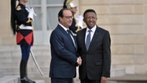 Le président Hollande a accueilli à l'Elysée son homologue malgache Hery Rajaonarimampianina AFP/Fred Dufour