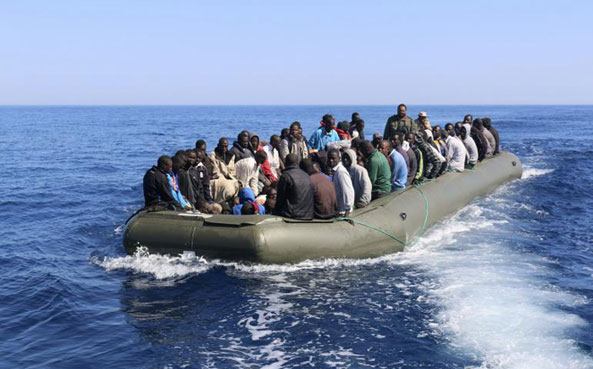 Cap-Vert: 2 corps sans vie retrouvés dans un navire avec 91 personnes dont des Sénégalais 