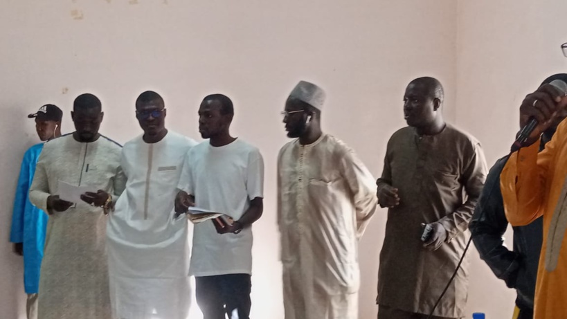 Exigence du certificat de nationalité pour les documents administratifs : les Soninkés de l'Apr-BBY dénoncent et menacent de boycotter... Exigence du certificat de nationalité pour les documents administratifs : les Soninkés de l'Apr-BBY dénoncent et menacent de boycotter...