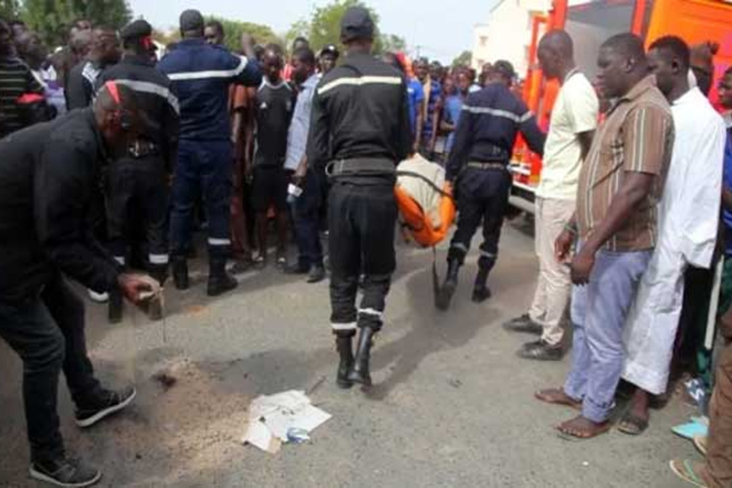 Accident à Tivaouane : deux (2) personnes à bord d'un moto Jakarta perdent la vie Accident à Tivaouane : deux (2) personnes à bord d'un moto Jakarta perdent la vie