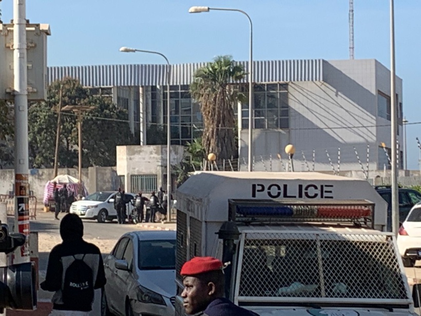 Procès Sonko- Mame Mbaye Niang : le tribunal et ses alentours fortement quadrillés Procès Sonko- Mame Mbaye Niang : le tribunal et ses alentours fortement quadrillés