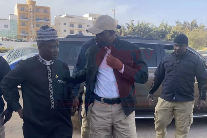 Visite de Sonko aux brigades de gendarmerie : ses partisans déférés au parquet ce lundi Visite de Sonko aux brigades de gendarmerie : ses partisans déférés au parquet ce lundi