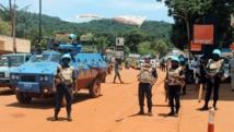 Les Forces des Nations unies patrouillent dans les rues de Bangui, suite aux violences de mercredi, le 8 octobre 2014. PACOME PABAMDJI / AFP