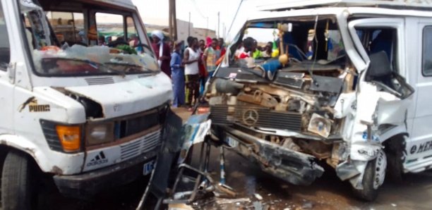 Pout: une collision entre deux cars "Ndiaga Ndiaye" fait quatre (4) morts