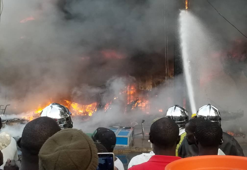 Nouvel incendie au marché Ocass de Touba, 35 cantines et 40 étales consumés Nouvel incendie au marché Ocass de Touba, 35 cantines et 40 étales consumés