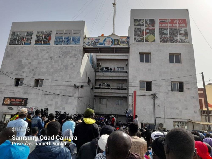 Sit-in devant Walfadjiri: les acteurs des médias dénoncent les agissements de Babacar Diagne et réclament son départ