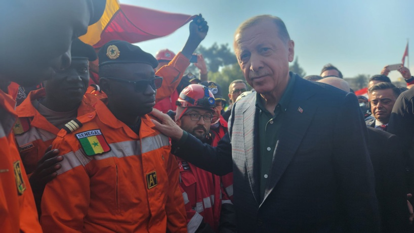 Türkiye: Erdogan salue l'arrivée des Sapeurs-pompiers sénégalais, Macky lui réitère sa solidarité Türkiye: Erdogan salue l'arrivée des Sapeurs-pompiers sénégalais, Macky lui réitère sa solidarité