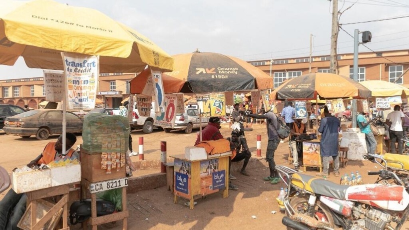 Le conflit russo-ukrainien vu du Cameroun: entre désintérêt et espoir d'un nouvel équilibre mondial Le conflit russo-ukrainien vu du Cameroun: entre désintérêt et espoir d'un nouvel équilibre mondial