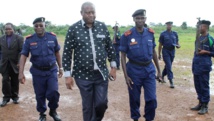 Le ministre de l'Intérieur, Richard Muyej, arrive à Béni le 19 octobre, pour rencontrer la population qui a subi plusieurs massacres ces dernières semaines. AFP PHOTO/ALAIN WANDIMOYI
