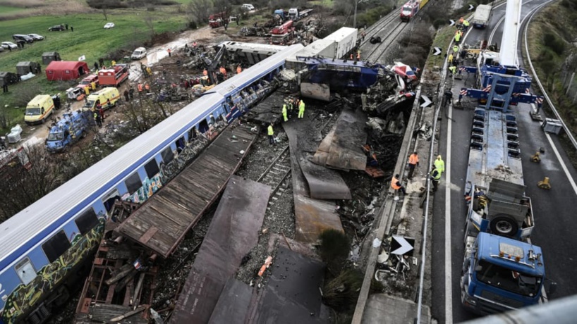Catastrophe ferroviaire en Grèce: des perquisitions sont en cours à la gare de Larissa (police) Catastrophe ferroviaire en Grèce: des perquisitions sont en cours à la gare de Larissa (police)